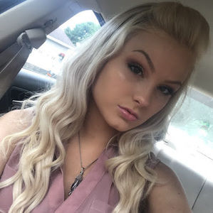 Meet your Posher, Mikayla